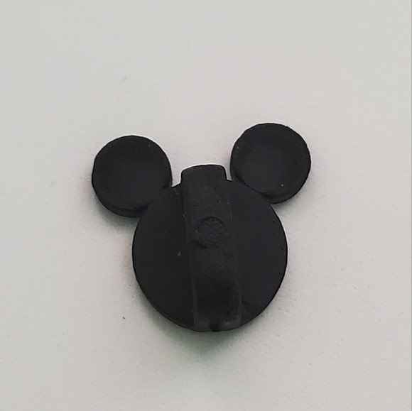 Disney Pin Trading Shanghai Resort Donald Duck Pineapple Hidden Mickey Pin - Picture 2 of 3